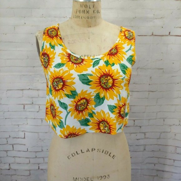 Unbranded Tops - ❤️SOLD❤️Crop Top Women One Size All Over Sunflower Print Cropped Top Shirt